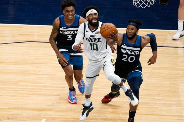  戈贝尔双20森林狼血洗残阵火箭  