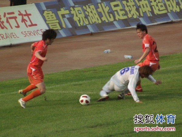  梅斯替补奇兵建功，补时阶段完成惊天逆转